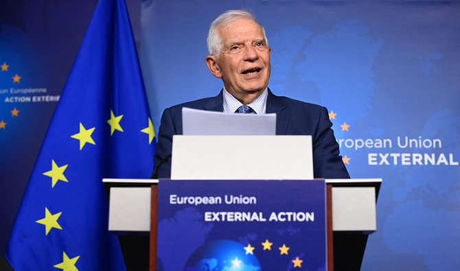 ベオグラード・プリシュティナ間対話が終わって声明を出す、EUのジョセップ・ボレル外務・安全保障政策上級代表。2022年8月18日、ブリュッセル。(AFP/ファイル)