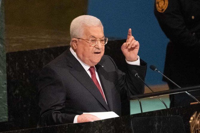 第77回国連総会で演説するパレスチナのアッバース大統領（9月23日、ニューヨークの国連本部）。（AFP）