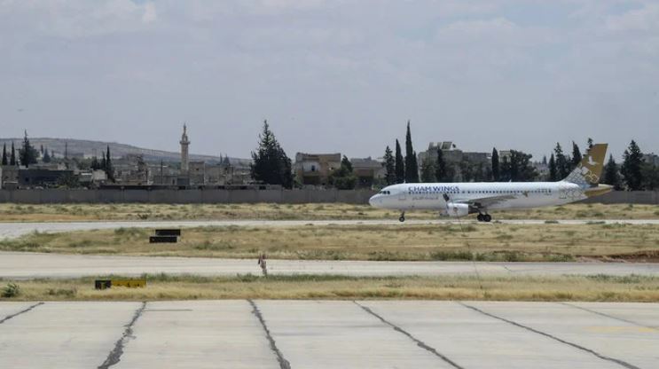 イスラエルはシリアのアレッポ空港を攻撃し、物質的損害をもたらした。（資料写真/AFP）