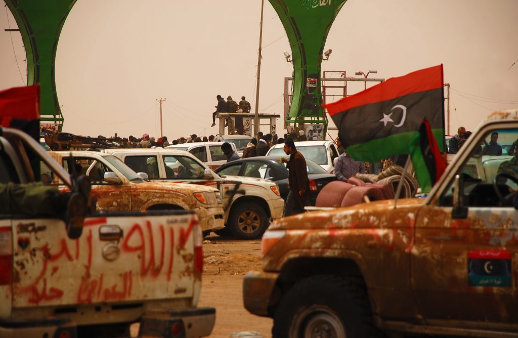  リビア西部で民兵組織間の新たな衝突が発生し、少なくとも5人が死亡した。(Shutterstock)