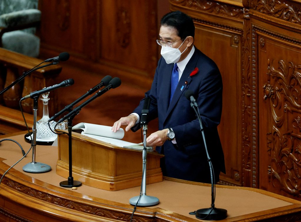 2022年10月3日、衆議院臨時国会で所信表明演説を行う岸田文雄首相。（ファイル写真/ロイター）