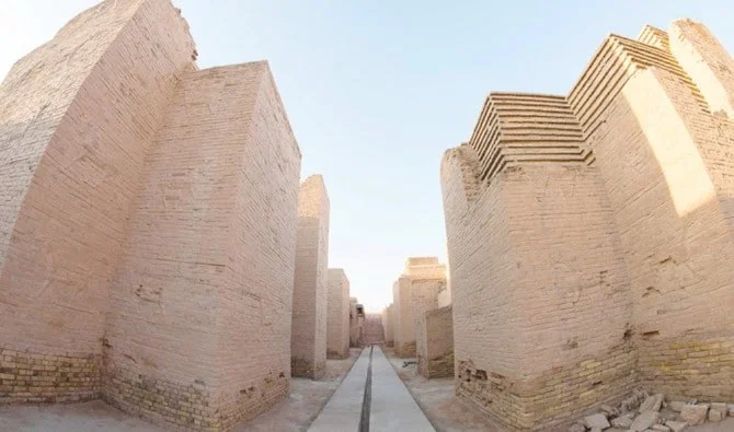 バグダッドの南、バビロンの古代遺跡にあるイシュタル門。（AFP）