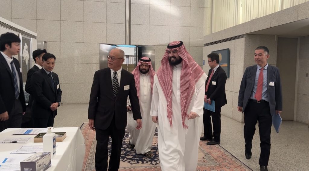 サルマン・ ビン ・バンダル ・ビン・アブドラアジーズ・アル・サウード殿下と駐サウジアラビア特命全権大使 岩井 文男氏