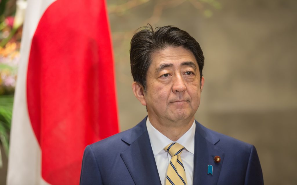 安倍晋三氏の死を扱った映画が物議を醸している。(Shutterstock)