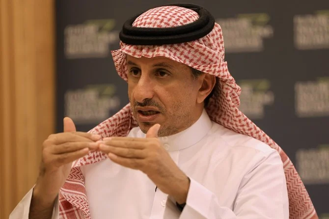 サウジアラビアのアフメド・アル・カティーブ観光相は7日、ロンドンで開かれたワールドトラベルマーケットでヨルダンのナーイフ・ファイズ観光相と会談した。（資料写真/AFP）