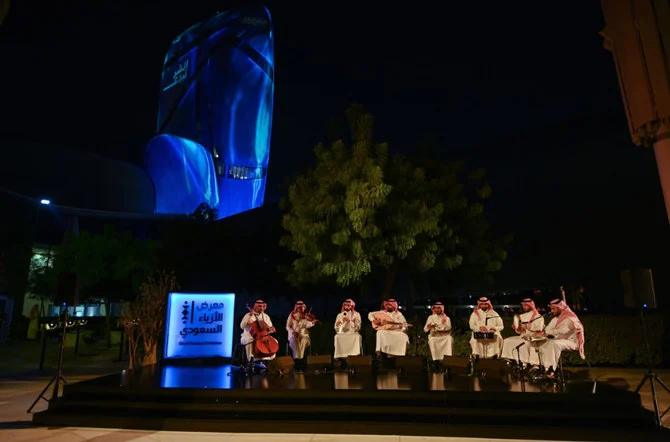 この展示会の目的はサウジアラビアにおけるデザインの未来を探究することだ。（写真：Yasir Alqunais）