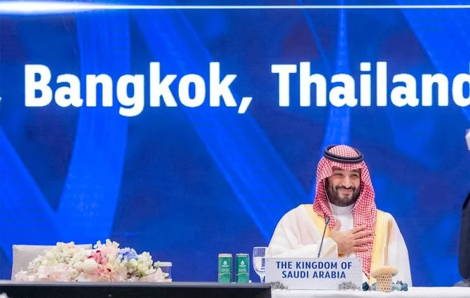 サウジアラビアのムハンマド・ビン・サルマン皇太子は、21カ国が加盟するAPECの年次総会への出席のため、同国からの代表団を率いている。(ツイッター:@spagov)