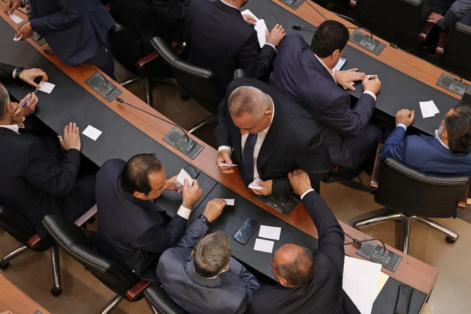 レバノン議会は10日に召集されたが、5度目の大統領選出は失敗に終わった。（ファイル／AFP）