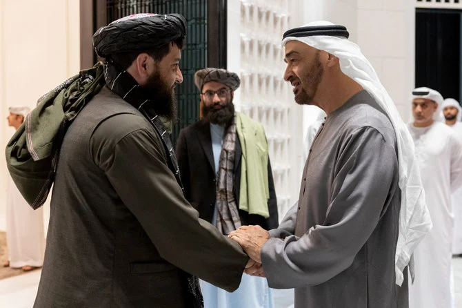 UAEのシェイク・モハメド・ビン・ザイード・アール・ナヒヤーン大統領はアブダビでアフガニスタンのムッラー・モハマド・ヤクーブ国防相代理と会談した。（WAM）