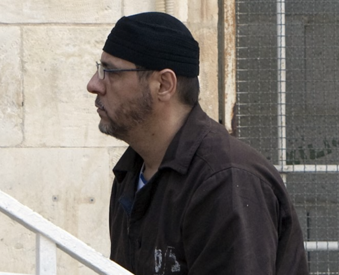 アブドゥラ・バルグーティ氏は、67の終身刑、5,200年の懲役という史上最長の刑期を務めている。(File/AFP)