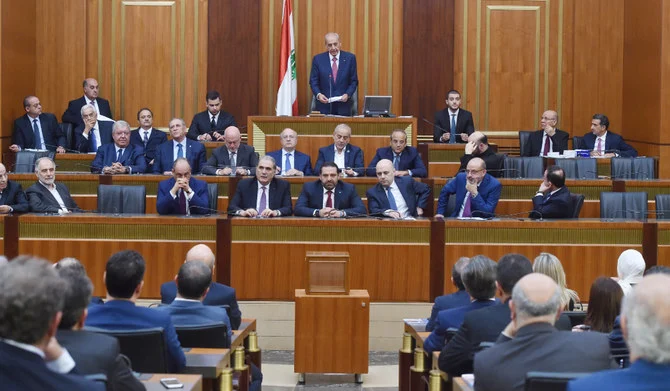 レバノンの新議会が議長と副議長を選出するために初めて招集された際に議長に再選され演説するナビーフ・ビッリー氏。2018年5月23日、レバノンのベイルート。（ロイター）