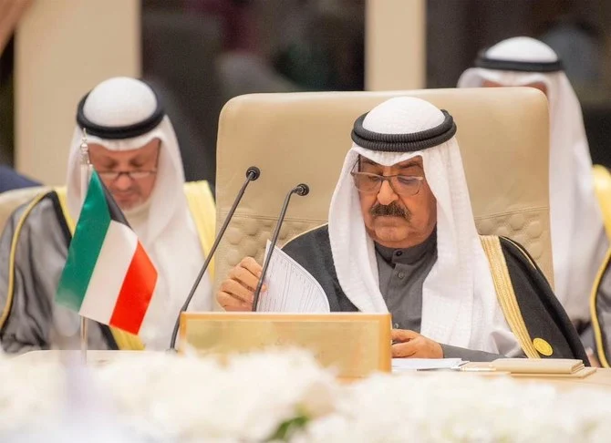 ９日に行われた中国の習近平国家主席との首脳会談に出席したアラビア湾岸諸国の首脳たち。(ツイッター:@spagov)