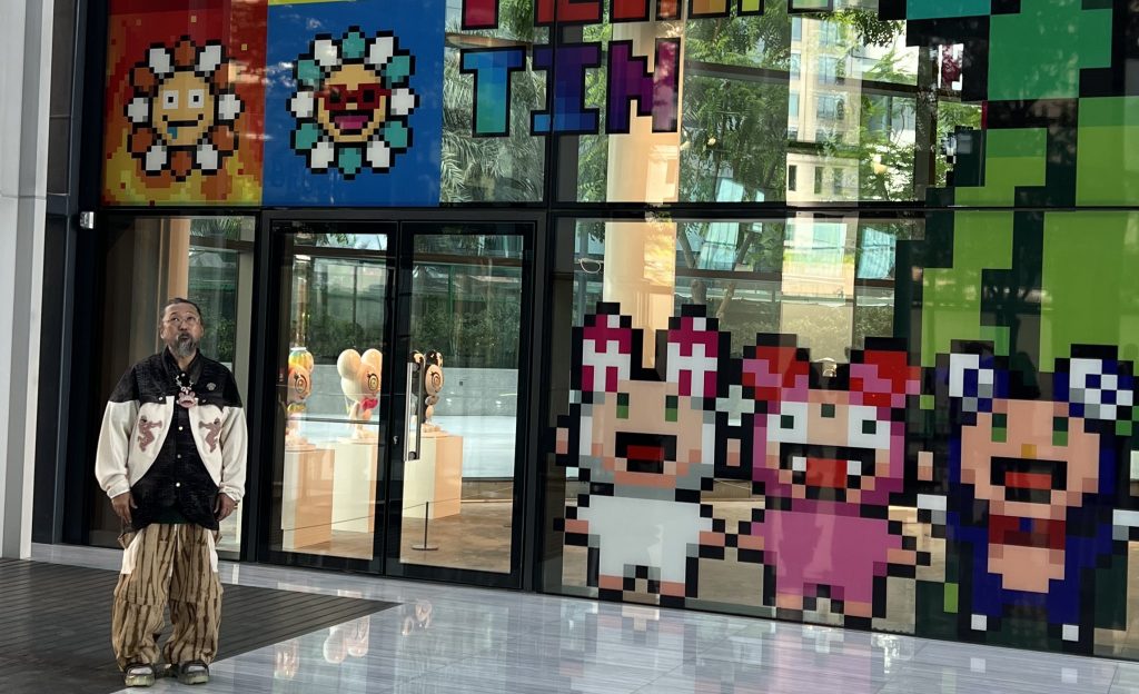 ドバイは、村上氏にとって中東で作品を展示する2番目の都市である。(ANJ写真)