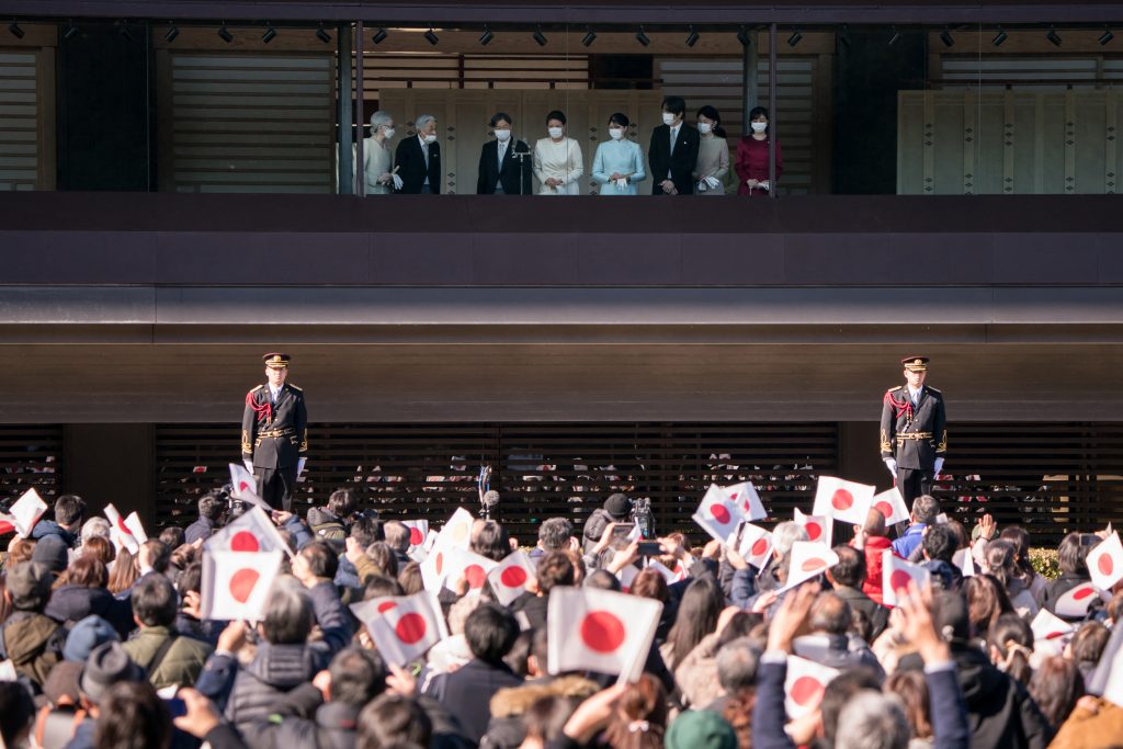 ２０２１、２２年の新年一般参賀は中止となり、天皇陛下は新年に当たって国民に向けたビデオメッセージを公表した。(AFP)