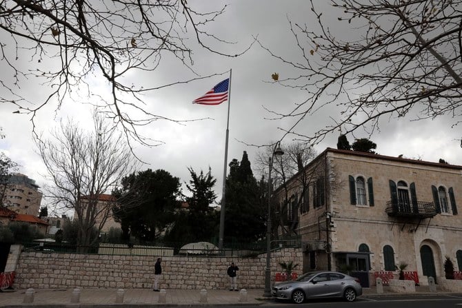 エルサレムの米国総領事館があった場所では米国旗がはためいていた。（資料写真/ロイター）