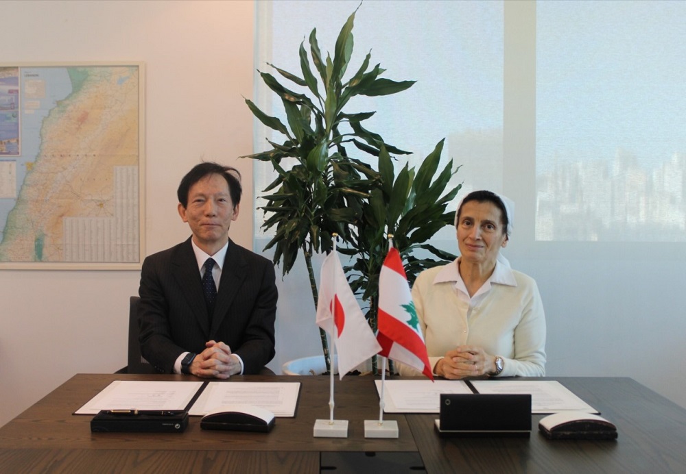 署名式で、馬越大使は、日本はレバノンを支援するための努力を惜しまないことを述べ、このプロジェクトの重要性を強調した。(提供)