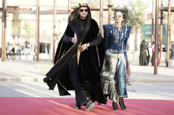 サウジ100ブランド展はサウジファッション委員会が主催しており、同委員会はサウジアラビアのファッションレーベルの中からベスト100を選んでその作品を世界に発信するためのプログラムを作った。（AN写真/フダ・バシャタ氏）