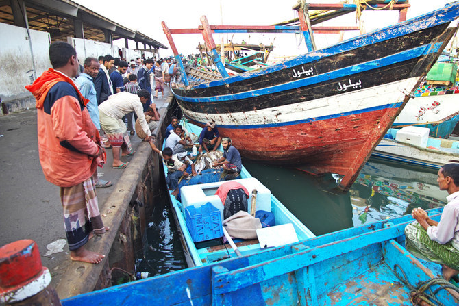 国際的に承認されたイエメン政府は、地元市場の魚不足と国内価格の高騰に対応するため、全ての鮮魚の輸出を停止した。KSreliefは、イエメンのアビヤン、ラヒジュ、ダーリウ、タイズ、ハッジャ、アムランにある、アデン湾に接する港の開港に取り組んでいる。（シャッターストック）