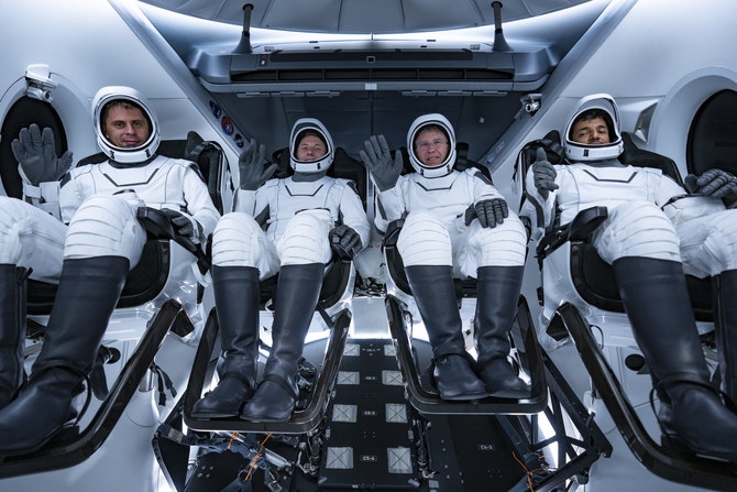 4人のクルーは、およそ25時間後の28日朝に国際宇宙ステーション(ISS)に到着し、地表から420kmほど上空にある軌道実験室で6カ月間の微小重力ミッションを開始するはずだった。(ツイッター/@DXBMediaOffice)
