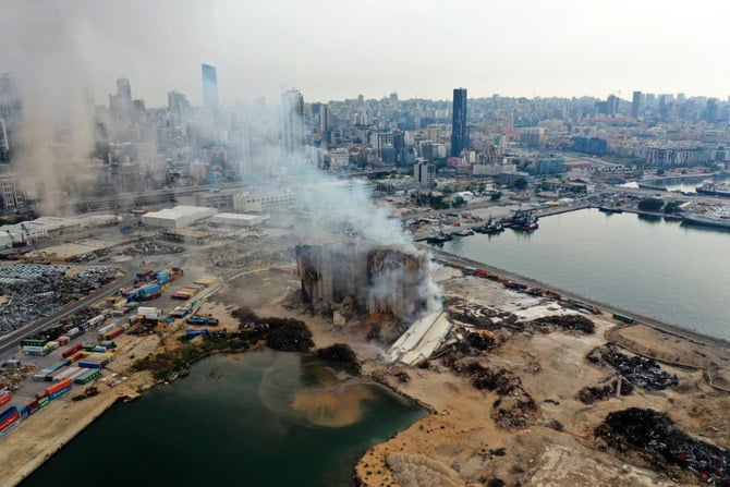 ベイルート港の爆発事故が首都に大打撃を与えてから2年以上が経過したが、政治的な内紛と腐敗した権力層が訴追を逃れているという非難が常態化する中、公式調査は進んでいない。（AFP） 
