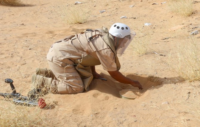 プロジェクト開始から現在まで、イエメンで合計388,433個の地雷が撤去されている。（AFPファイル写真）