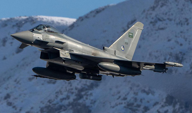 キング・ファハド空軍基地の副司令官であるアブドゥラー・アル・シャハリ少将は、演習に参加したグループのイベントと訓練に立ち会った。(SPA)