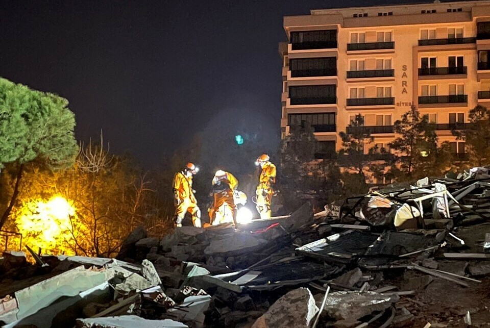金曜日、日本は、2回にわたる大規模地震による被害を受けたトルコ共和国に、国際緊急援助隊・医療チーム三次隊を派遣する、と述べた。(JICA)