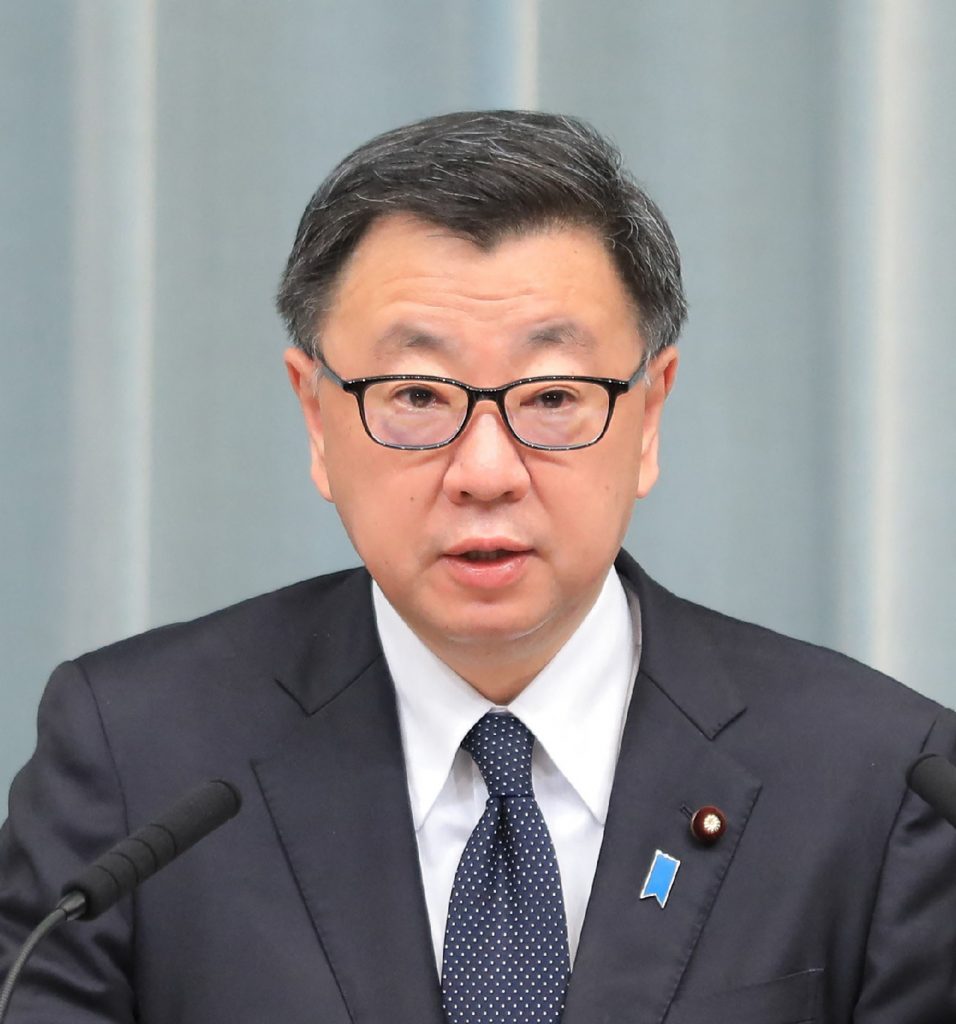 日本政府の最高報道官は、ロシアが戦術核兵器を配備する計画を持っていることを非難した。 (AFP)