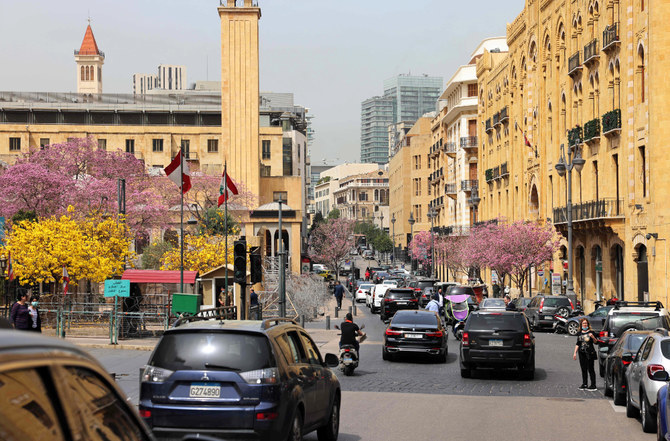 夏時間の開始を1ヶ月遅らせるという措置に対し、レバノンの各機関が25日に取った対応は様々だった。（AFP/ファイル）