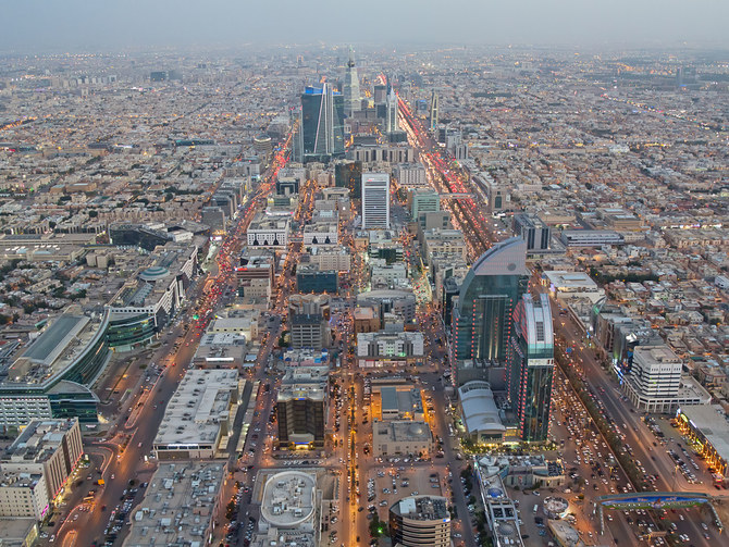 サウジアラビアは2030年までに失業率を7%にする目標を掲げている。(Shutterstock)