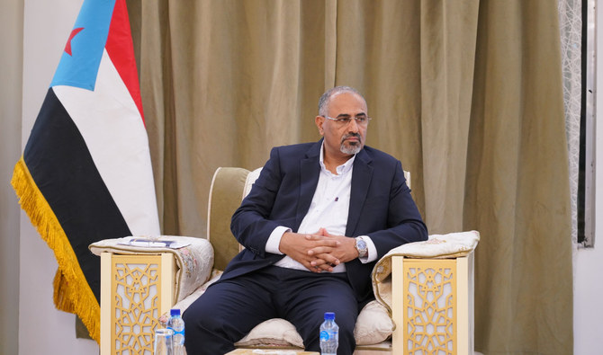 南部暫定評議会は2017年5月、1990年に北イエメンと統一された南イエメンの再分離を目的に設立された。アル-ズバディー氏は、南イエメンの首都アデンの前知事を務めた。（@AidrosAlzubidi）