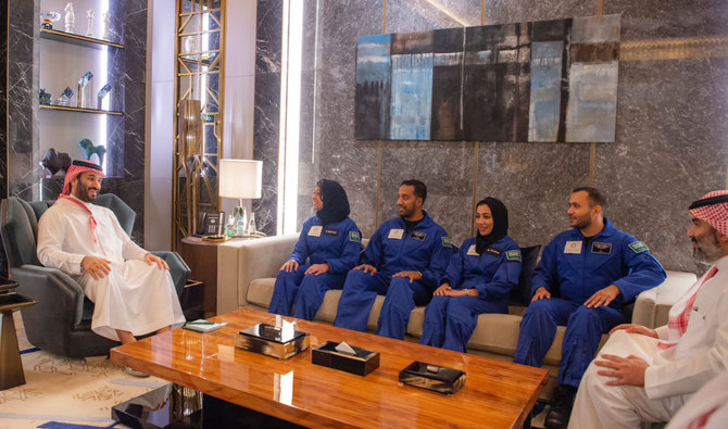 宇宙飛行士のラヤナ・バルナウィ氏とアリ・アル・カルニ氏は、5月にアクシアム・スペースによる2度目の全員民間人飛行士によるISSミッションである、AX-2宇宙ミッションの乗組員に合流する。（SPA）