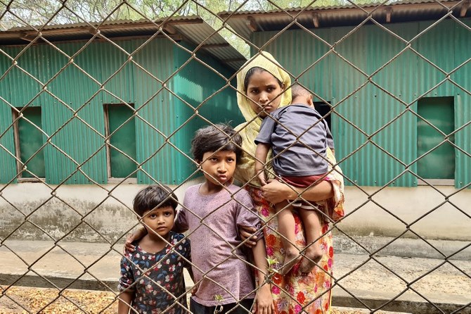 ユニセフによると、バングラデシュで何らかの教育を受けられるのは、4歳から14歳のロヒンギャの子どもたちの約23%に過ぎない。(AFP通信)