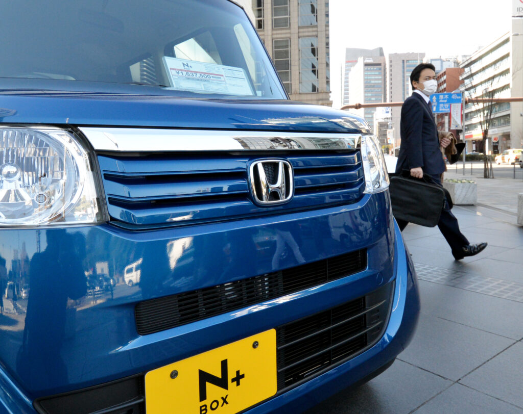 本田技研工業の軽自動車 N-BOX は、8 ヶ月連続で日本で最も売れた新車だった。 (AFP)