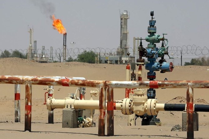 2020年9月30日、イエメンのマアリブにある「セイファー」の石油精製施設。（ロイター通信）