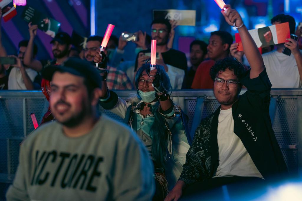 アスカはのYamatoとともにシティ・ウォークで3回のライブコンサートを行った。(ANフダ・バシャタ)