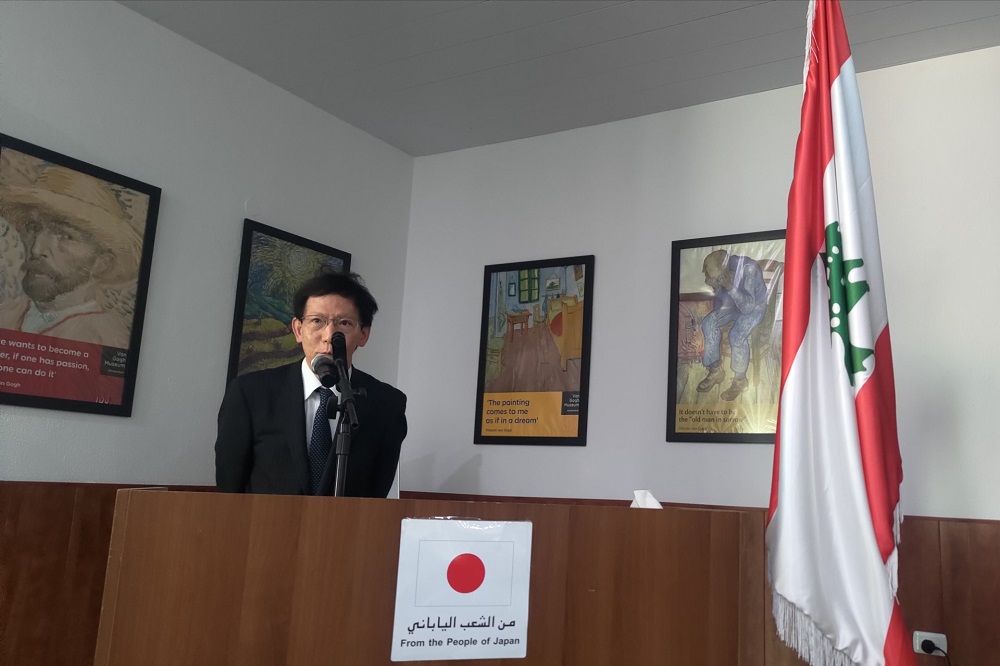 日本は、レバノン、アレイにあるアル・ナドワ文化・社会クラブ（Al Nadwah Cultural and Social Club）の診療所に高度医療機器を提供した。