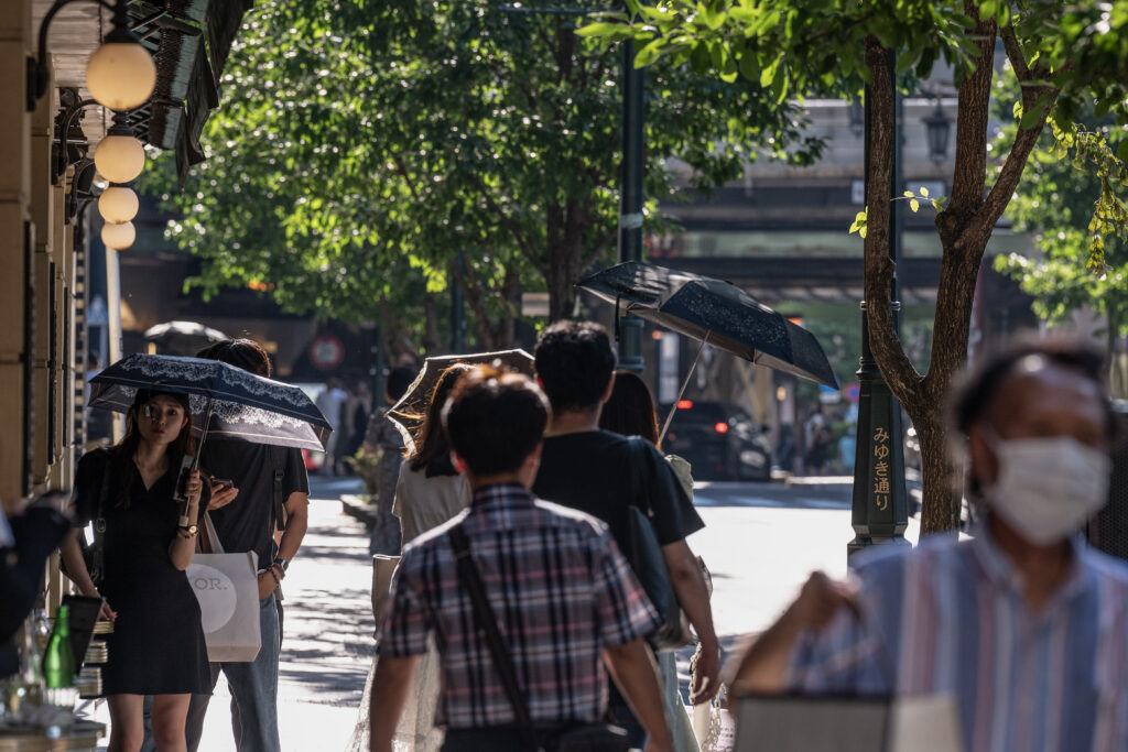 福島の北東部にある伊達市では午後2時に、水銀柱がちょうど40度を指した。