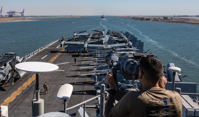 在バーレーン米第5艦隊は月曜日、USSバターンとUSSカーター・ホールが到着し、「より大きな柔軟性と海上能力」を提供すると述べた。(@US5thFleet)