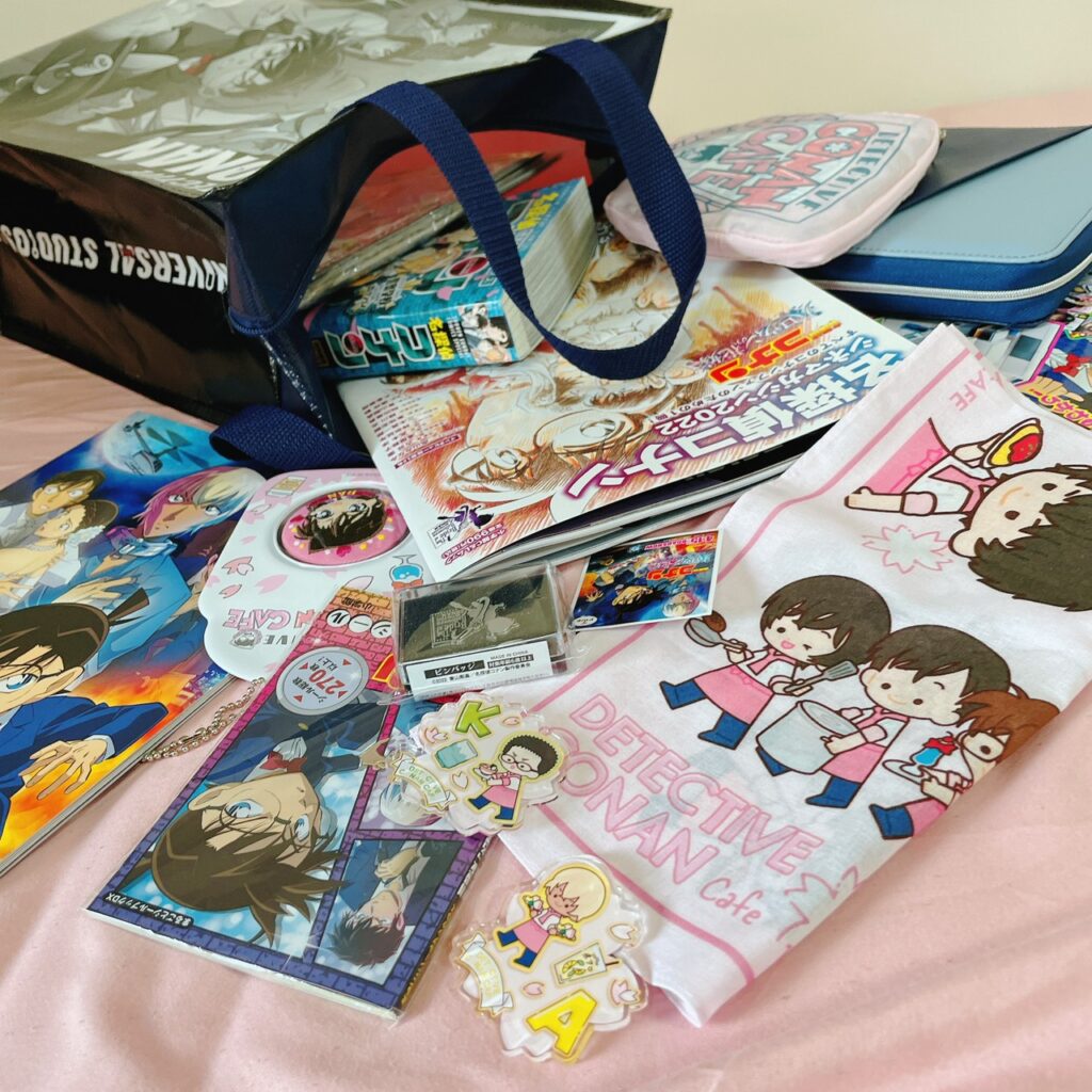 「万屋」ストアの一部の商品。 (写真:付属。)