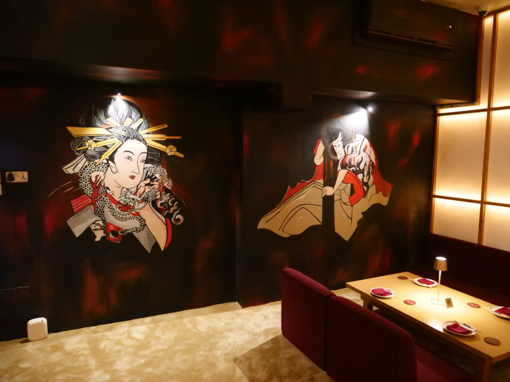 ミセス・ミカはジュメイラ1に所在し、毎日午後2時から午前12時まで営業している。(提供写真)
