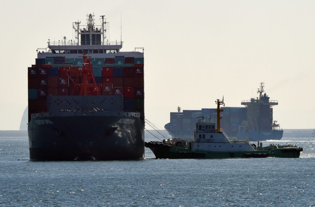 和歌山県沖で貨物船２隻が衝突した。 （AFP）