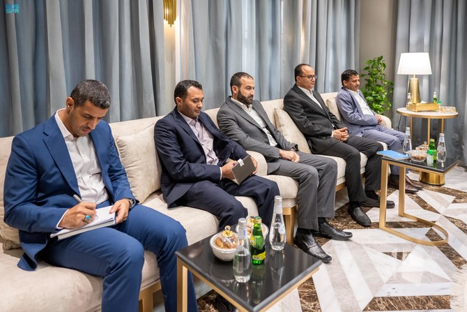これらの話し合いは、サウジアラビアの代表団が4月にイエメン大統領指導者評議会の議長やメンバーとサヌアで行った会合の続きである。(SPA)