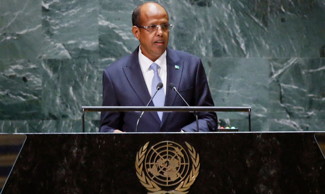 第78回国連総会で演説するジブチのマハムッド・アリ・ユスフ外相。2023年9月23日、ニューヨークの国連本部。（AFP）