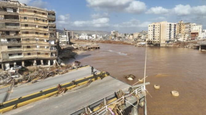 地中海で発生した暴風雨「ダニエル」はリビアに壊滅的な洪水を引き起こし、ダムを決壊させ、複数の海岸沿いの町の地域全体を押し流したが、被害はデルナ市で最大となった。（AP）