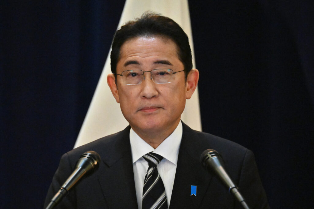岸田文雄首相は１日、京都市内で開かれた科学技術に関する国際フォーラムであいさつし、生成ＡＩ（人工知能）について (AFP)