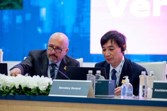 万国郵便連合(UPU)臨時大会議には190カ国以上の代表者が参加している。(Twitter/@UPU_UN)