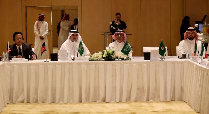 Gulf Research Centerが主催したこの会合には、GCCとASEANの代表者、経済界のメンバー、ジャーナリストが出席した。(AN Photo/Meshaal Al-Qadeer)