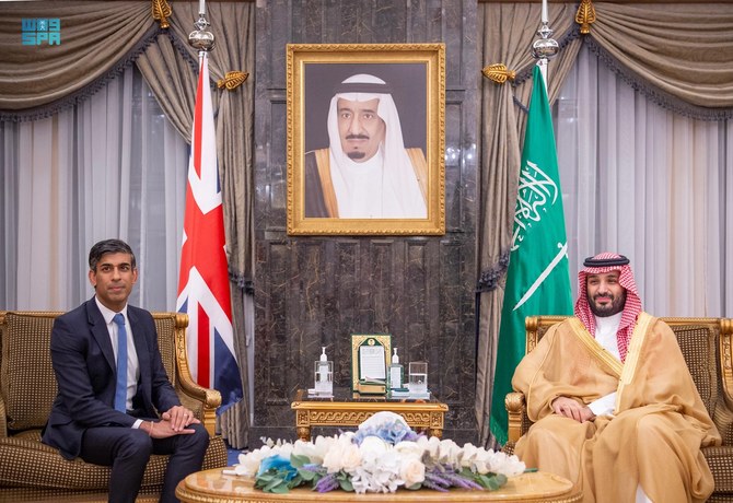 10月19日、イギリスのリシ・スナク首相はリヤドに到着し、サウジアラビアのムハンマド・ビン・サルマン皇太子と会談した。（SPA）