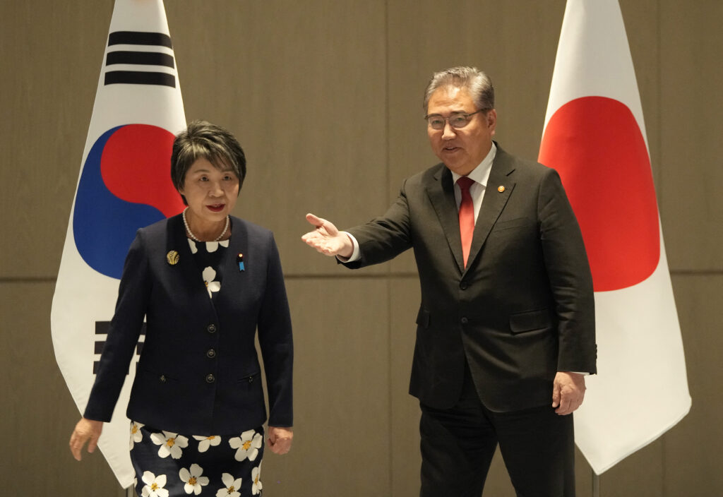 北朝鮮「衛星」で連携確認＝上川氏、慰安婦判決に抗議―日韓外相会談